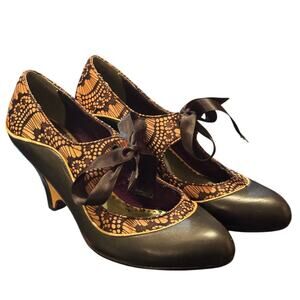 Poetic License London Lace Design Ribbon Tie Schools Out Wedge Size 38 US 7